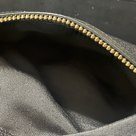 COACH TOTE, TYLER PEBBLE LEATHER, BLACK & GOLD, CROSSBODY, UNBRANDED CHAIN - Picture 8 of 15